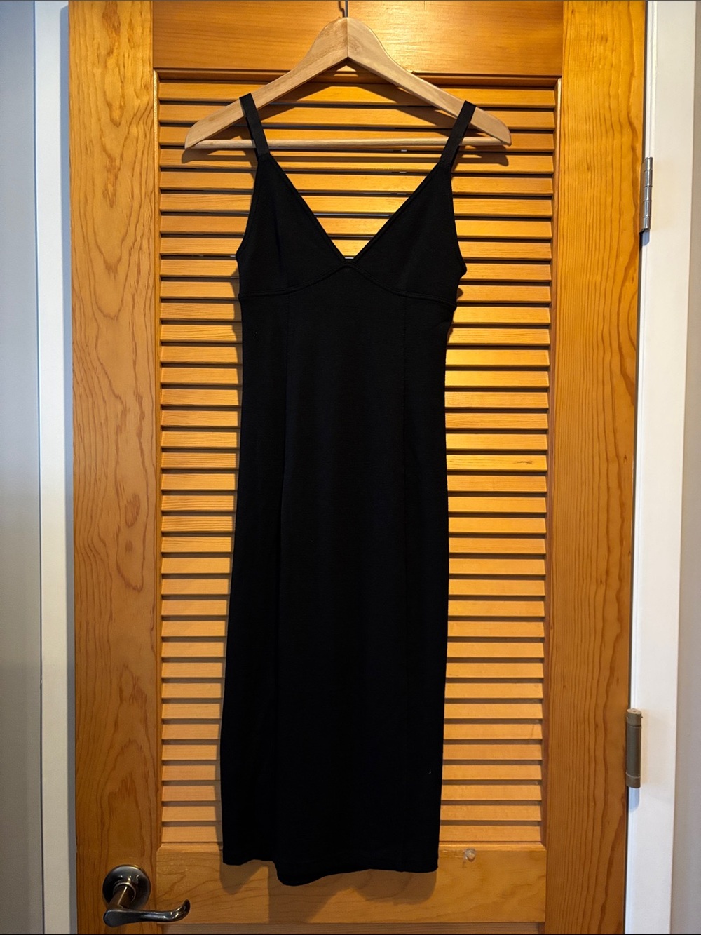 Classic Black Wilfred Free V-Neck Slip Dress - Timeless Women's Dress